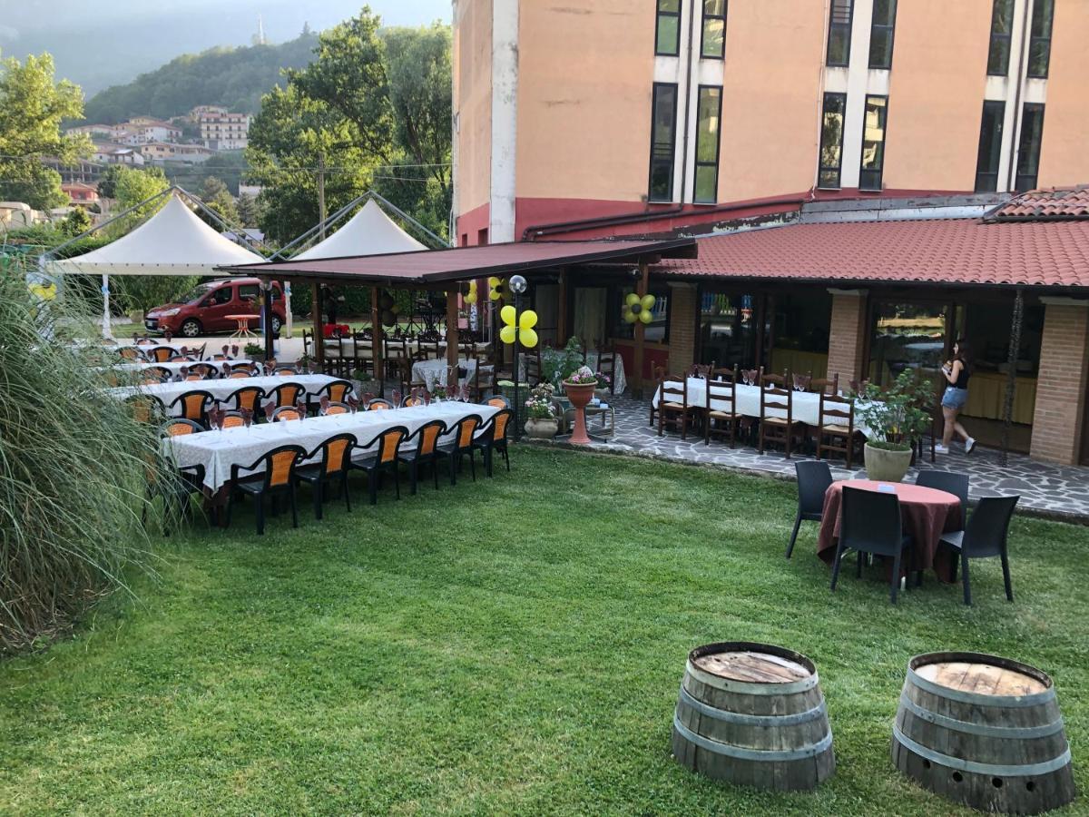 Hotel River Civitella Roveto Экстерьер фото