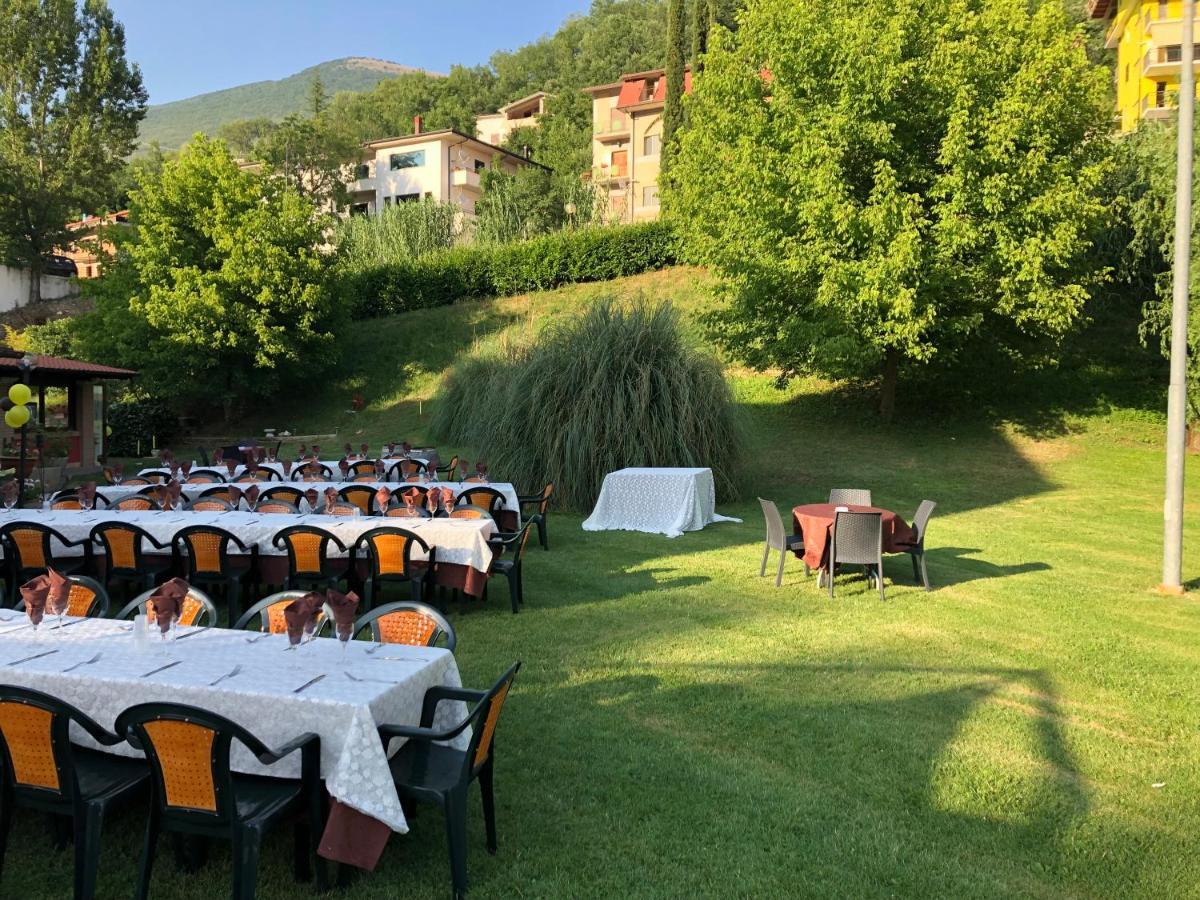 Hotel River Civitella Roveto Экстерьер фото